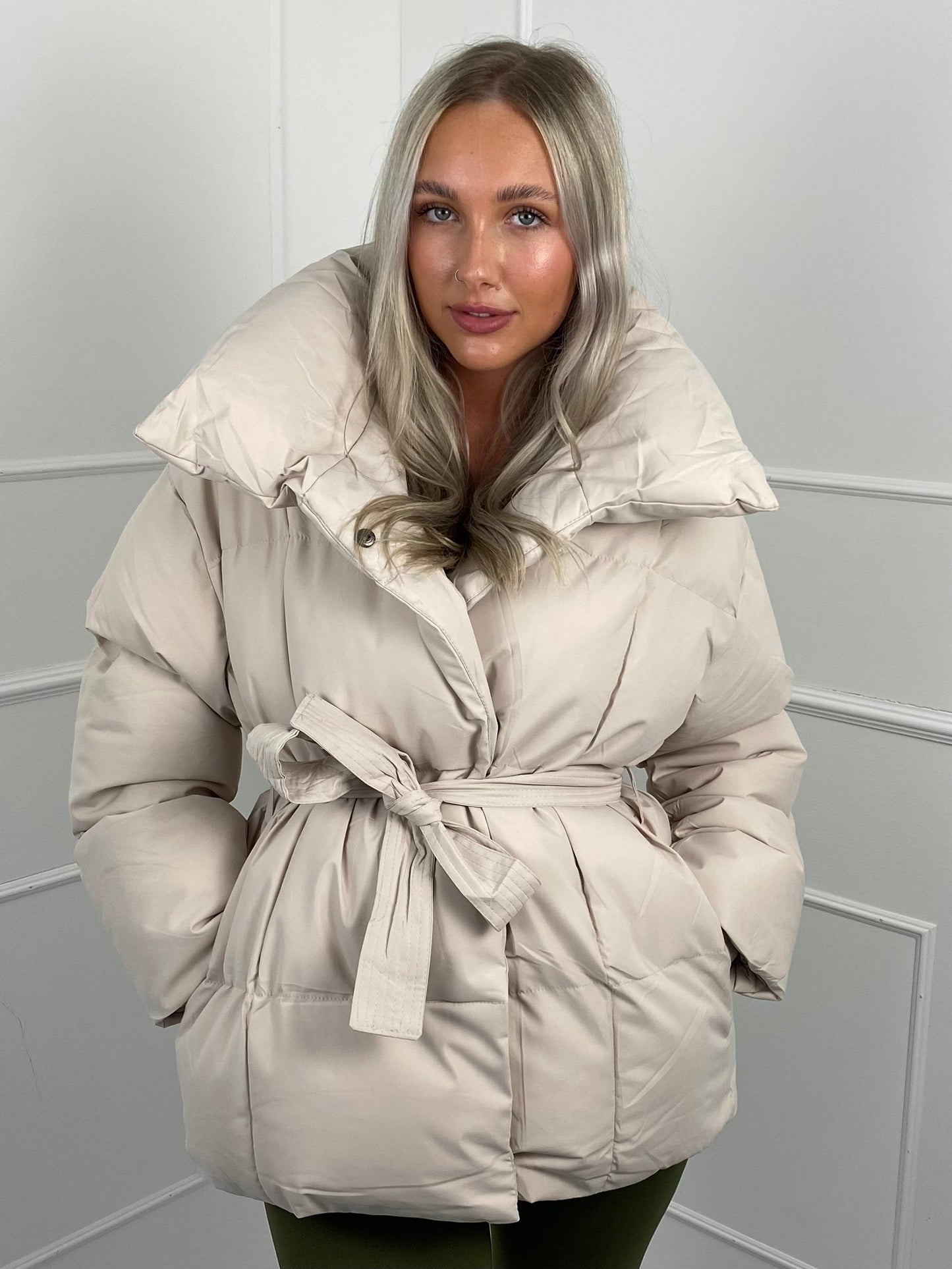 KARLY | Short Belted Pocket Puffer Jacket