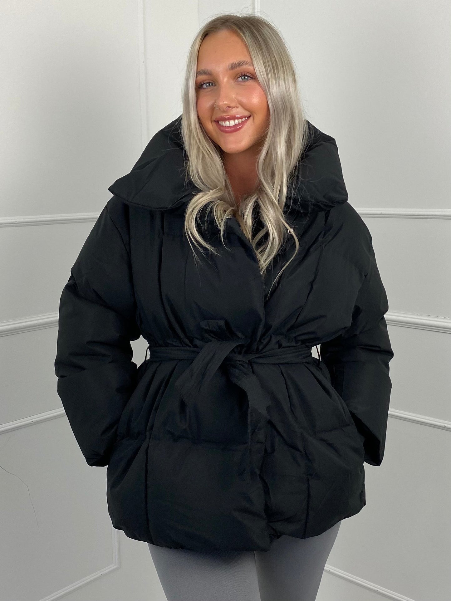 KARLY | Short Belted Pocket Puffer Jacket