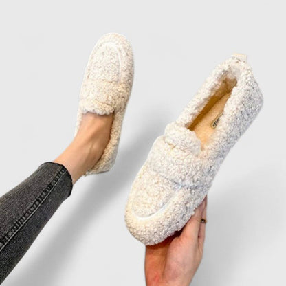 Livara | Warm slippers with an elegant design