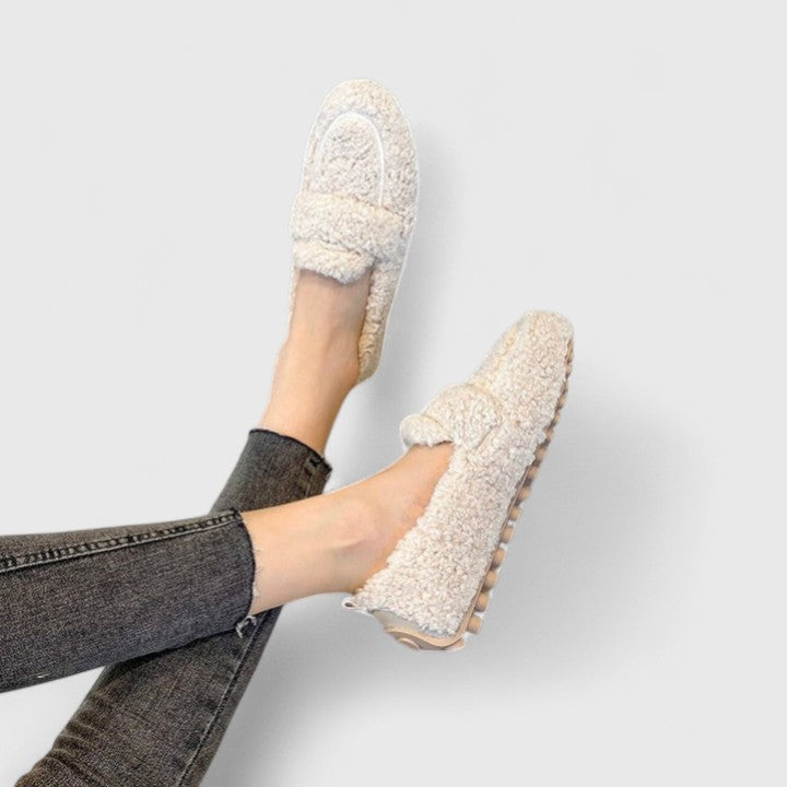 Livara | Warm slippers with an elegant design