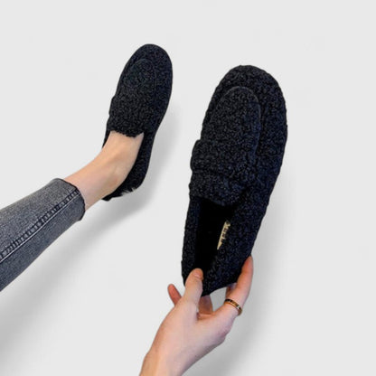 Livara | Warm slippers with an elegant design