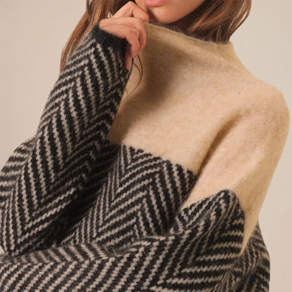 Gia™ - Luxury Cashmere Roll Neck Jumper